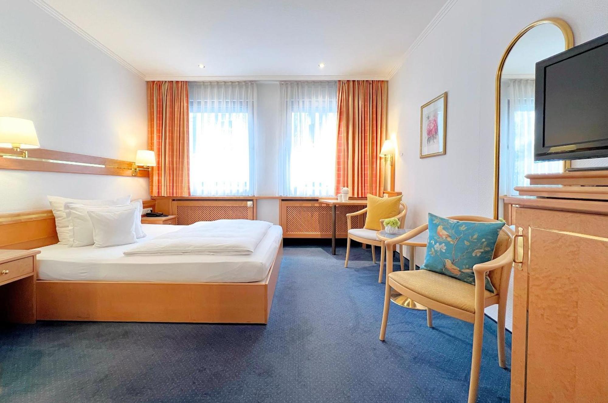 Greifensteiner Hof Hotel Wurzburg Bagian luar foto